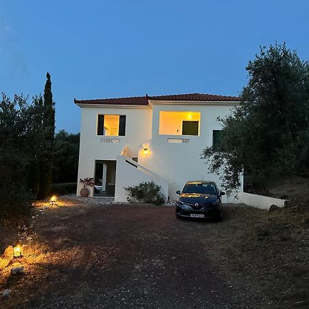 Kyparissia De Wandelboom Βίλα Vrises  Εξωτερικό φωτογραφία